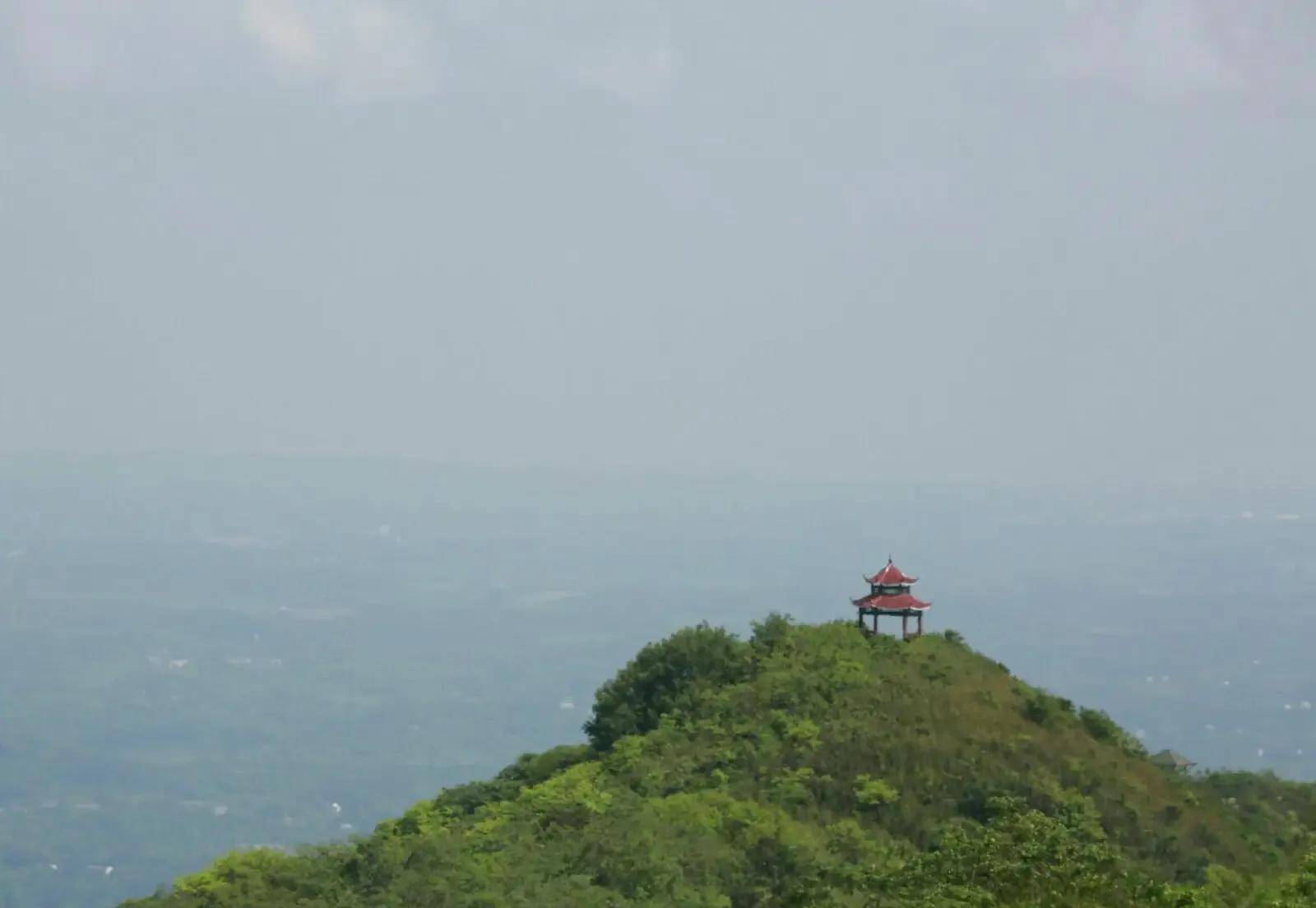 皇冠登一登二登三区别_旅游日记 之三 （登太阳山游记）