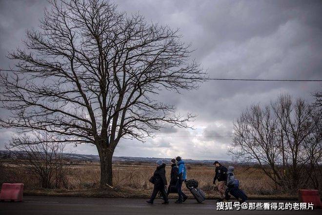 罗马尼亚VS乌克兰_两次普利策奖得主记录的逃往罗马尼亚的乌克兰难民