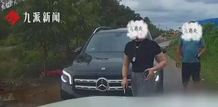 皇冠信用盘登3代理申请
_防城港公安局长称奔驰女并非公职人员皇冠信用盘登3代理申请
，“拿出来的证件是假的”