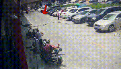 皇冠信用網登3代理
_东营一嫌疑人长期藏身胜利油田中心医院皇冠信用網登3代理
！被拘！