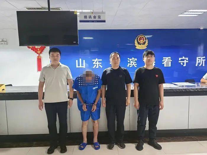 皇冠信用網登3代理
_东营一嫌疑人长期藏身胜利油田中心医院皇冠信用網登3代理
！被拘！