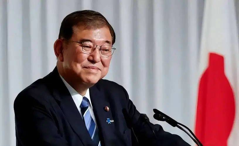 皇冠信用网最新地址
_特朗普高兴坏了！美国公布全球关税后皇冠信用网最新地址
，6个中国邻居对美投降，其中3国出卖中国利益，局势严峻