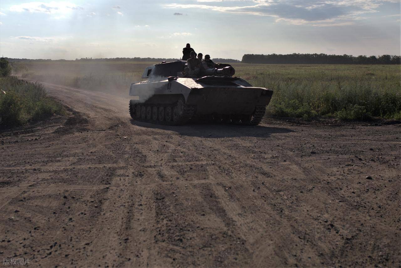 hga025怎么注册
_空袭再现！乌军156旅营区30次剧烈爆炸hga025怎么注册
，无人机与导弹齐飞，1个旅被一举重创！