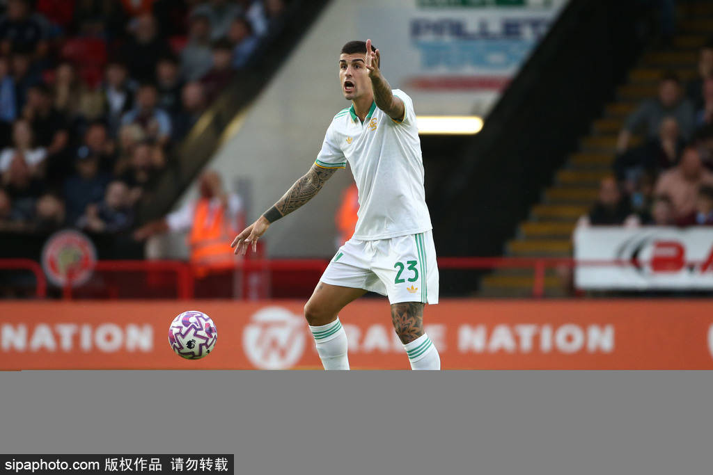 伯恩利vs德比郡
_米兰接近签下恩昆库伯恩利vs德比郡
！3000万欧元报价背后的竞争激烈