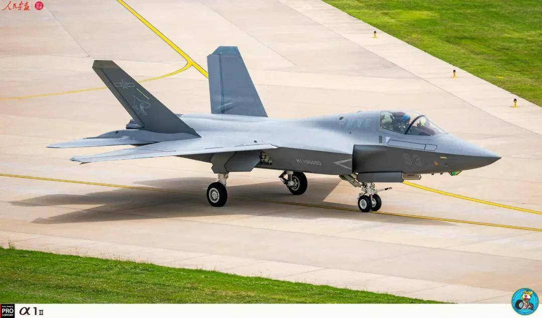 世界杯2026欧洲外围赛_中国歼-35最新画面世界杯2026欧洲外围赛！6枚中距弹、隐藏登机梯首次曝光！
