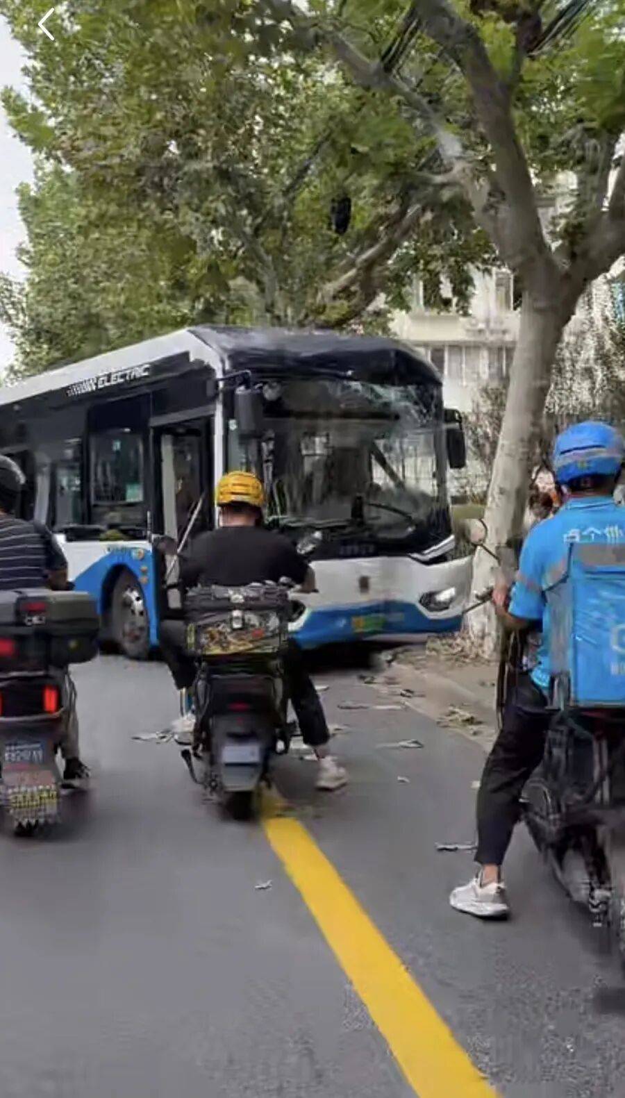 如何代理皇冠信用盘_上海警方：叶某（男如何代理皇冠信用盘，57岁）寻衅滋事，已被拘！